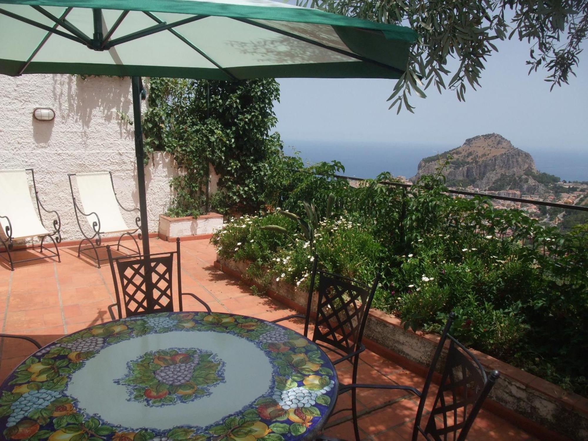 L' Arca Residence Cefalù Rom bilde
